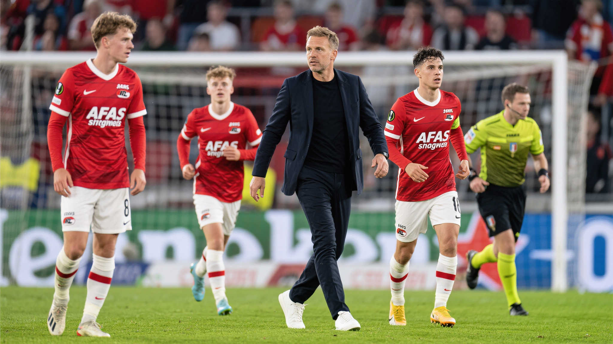 斯洛特挑战克洛普转会铁律，实现德国名帅未触及之举